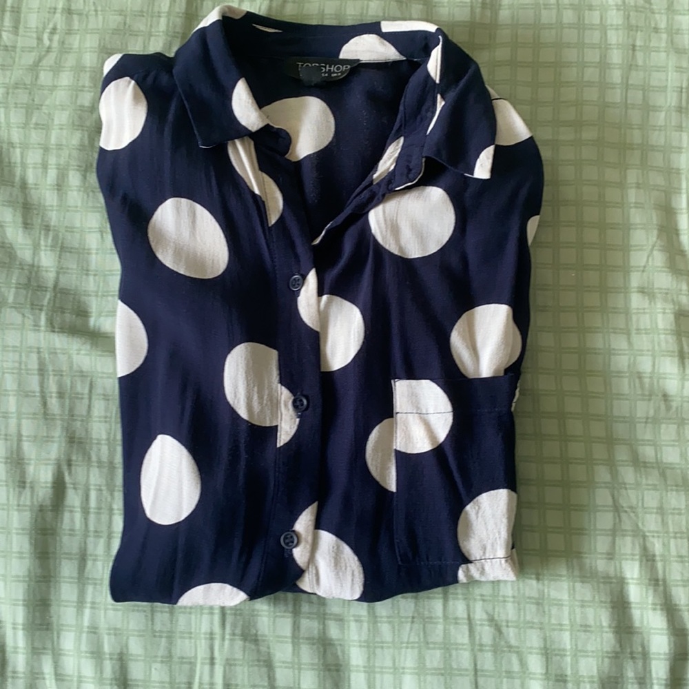 TOPSHOP polka dot button down blouse size 4 US